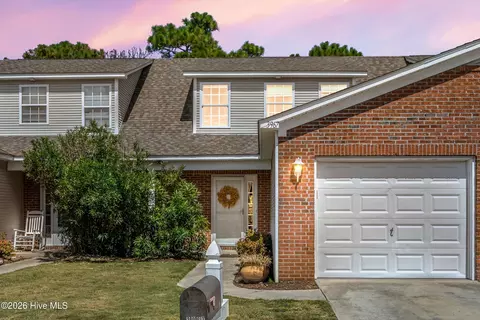 3967 Winds Ridge Dr, Wilmington, NC 28409