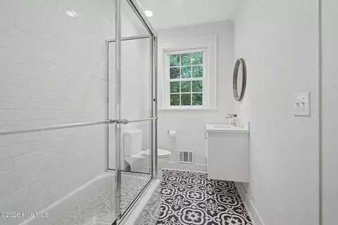 Bath - 2911 Lombardy Ct, Augusta, GA 30909 photo 3 of 3