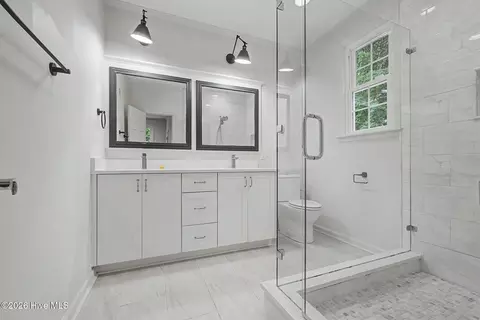 Bath - 2911 Lombardy Ct, Augusta, GA 30909 photo 1 of 3