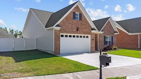 1017 Dearborn Ct, Winterville, NC 28590