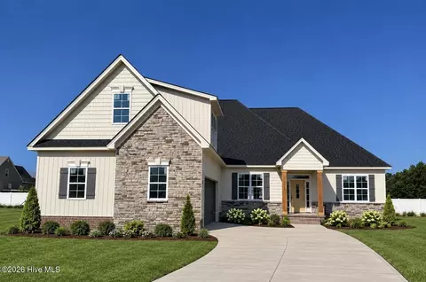 3025 Camille Dr, Winterville, NC 28590