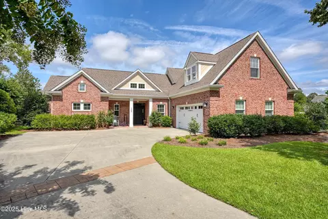 102 Reflection Ct SW, Ocean Isle Beach, NC 28469