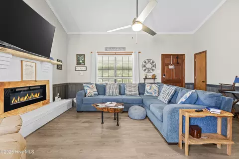 Living - 5666 Virginia Ave, Thomson, GA 30824 photo 2 of 2