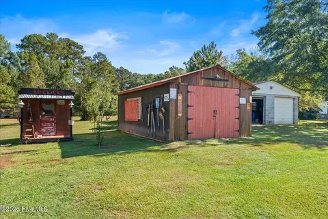 Exterior - 5666 Virginia Ave, Thomson, GA 30824 photo 9 of 11