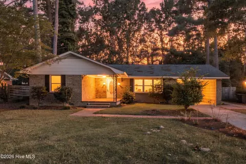235 Oak St, Wallace, NC 28466