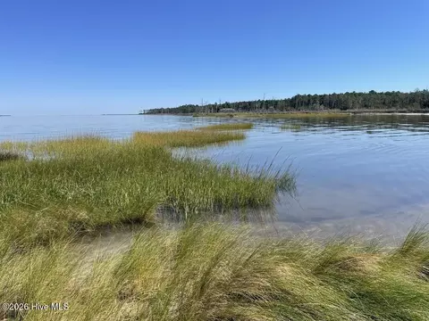 151 Garbacon Dr, Beaufort, NC 28516 photo 5
