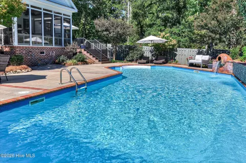 Exterior - 705 Bishops Cir, Evans, GA 30809 photo 13 of 18