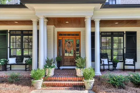 Exterior - 705 Bishops Cir, Evans, GA 30809 photo 3 of 18
