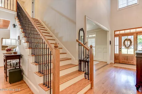 Entry Way - 705 Bishops Cir, Evans, GA 30809 photo 5 of 7