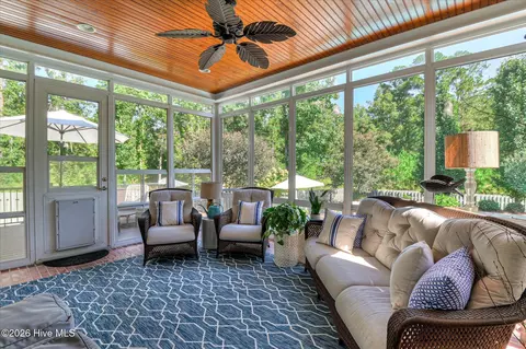 Exterior - 705 Bishops Cir, Evans, GA 30809 photo 5 of 18