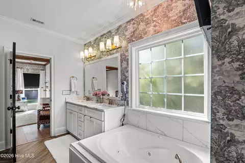 Bath - 522 River Oaks Ln, Evans, GA 30809 photo 3 of 7