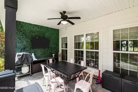 Exterior - 522 River Oaks Ln, Evans, GA 30809 photo 6 of 17