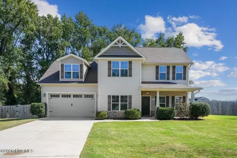 411 Planters Ridge Dr, Pikeville, NC 27863