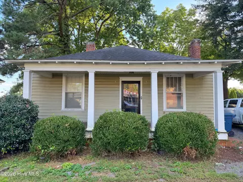 1103 W 5th St, Washington, NC 27889