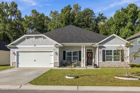 715 Greenwich Pl, Richlands, NC 28574