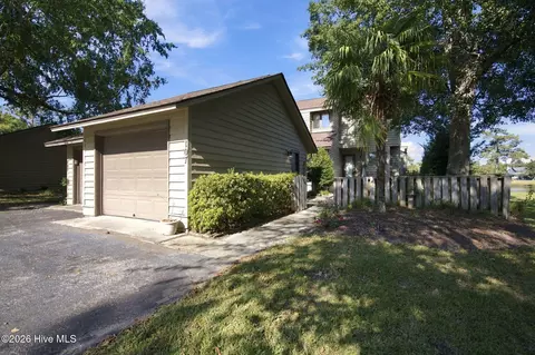 Exterior - 107 Egret Ct, Hampstead, NC 28443 photo 10 of 11