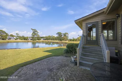 Exterior - 107 Egret Ct, Hampstead, NC 28443 photo 4 of 11