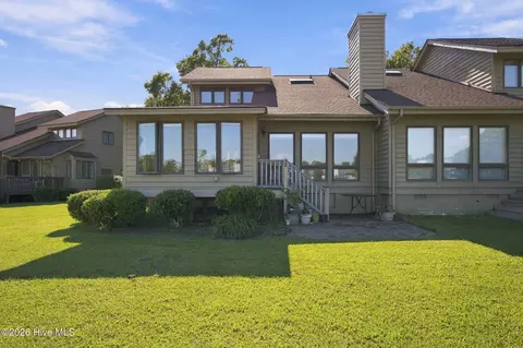 Exterior - 107 Egret Ct, Hampstead, NC 28443 photo 1 of 11