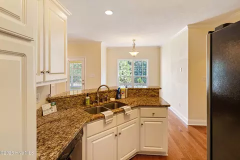 Kitchen - 1124 Brighton Dr, Evans, GA 30809 photo 4 of 4
