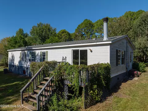 Exterior - 1608 Patsy Ln, Wilmington, NC 28405 photo 5 of 15