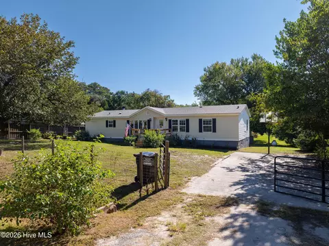 1608 Patsy Ln, Wilmington, NC 28405