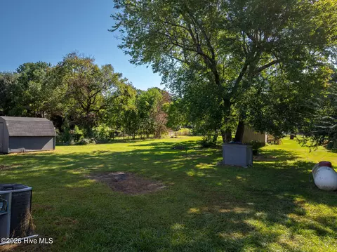 Exterior - 1608 Patsy Ln, Wilmington, NC 28405 photo 9 of 15