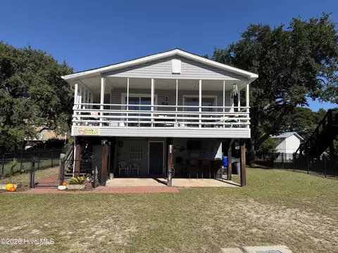 208 Georgia Ave, Carolina Beach, NC 28428