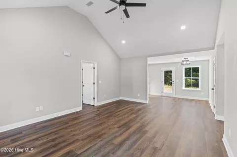 Entry Way - 327 Sims Ave, Augusta, GA 30906 photo 2 of 5