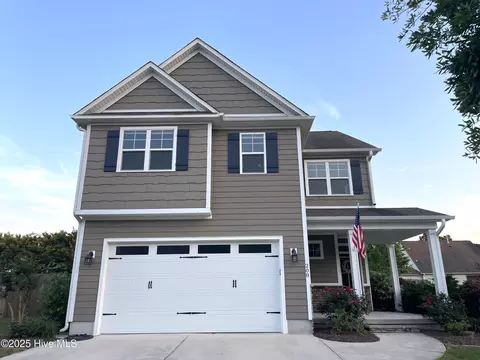 208 Abaco Dr W, Cedar Point, NC 28584