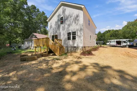 Exterior - 215 E Moore St, Robbins, NC 27325 photo 2 of 7