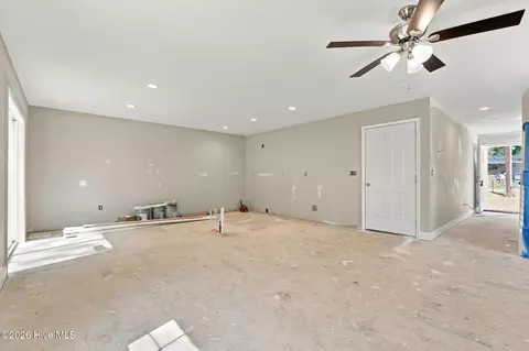 Living - 215 E Moore St, Robbins, NC 27325 photo 2 of 4