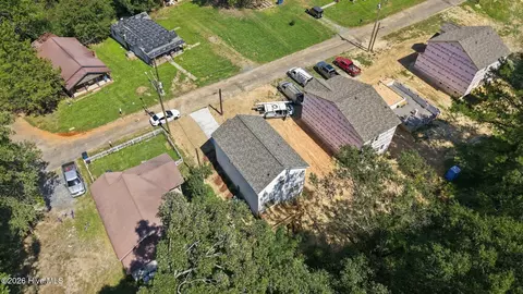 View/Area - 215 E Moore St, Robbins, NC 27325 photo 2 of 5