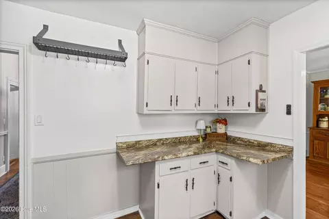 Kitchen - 800 Salem Rd, Thomson, GA 30824 photo 3 of 3