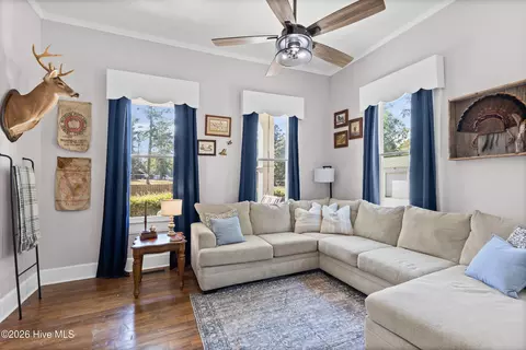 Living - 800 Salem Rd, Thomson, GA 30824 photo 2 of 2