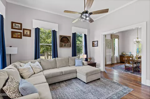 Living - 800 Salem Rd, Thomson, GA 30824 photo 1 of 2