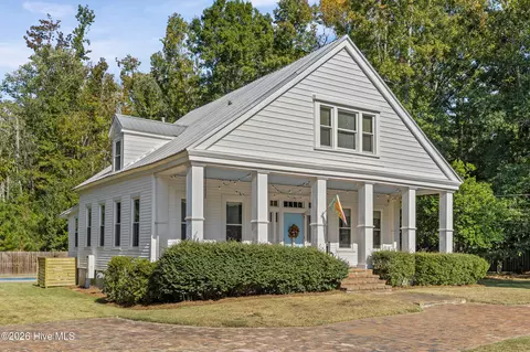 Exterior - 800 Salem Rd, Thomson, GA 30824 photo 1 of 9