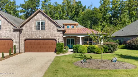 615 Jenoa Dr, Castle Hayne, NC 28429