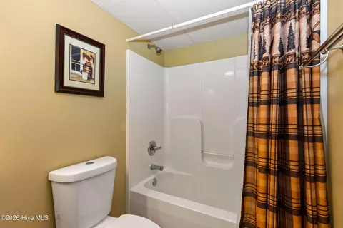 Bath - 68 Big Rock Trl, Murphy, NC 28906 photo 6 of 6