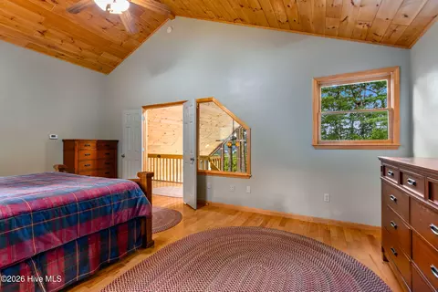 Bedroom - 68 Big Rock Trl, Murphy, NC 28906 photo 6 of 12
