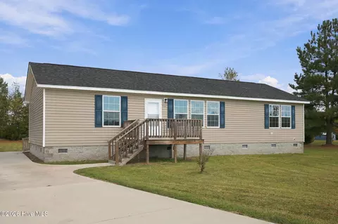 2203 Mohawk Ct, Farmville, NC 27828