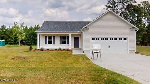 308 Grand Oaks Dr, Goldsboro, NC 27530
