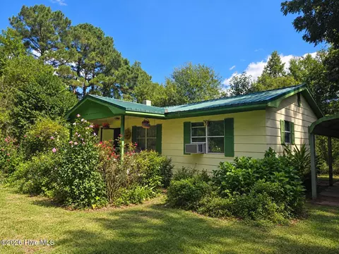 3223 Chandler Rd, Vanceboro, NC 28586