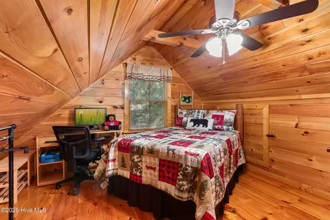 Bedroom - 167 Lemon Drop Ln, Murphy, NC 28906 photo 4 of 5