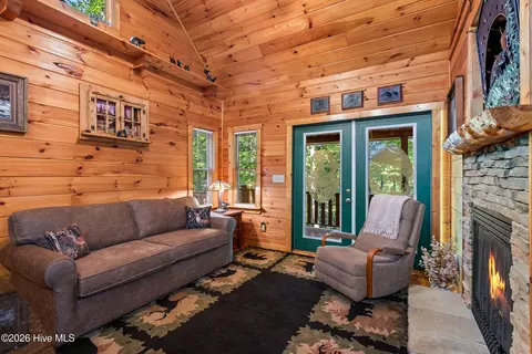 Living - 167 Lemon Drop Ln, Murphy, NC 28906 photo 1 of 3