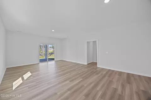 Living - 910 Parkway Rd, Boiling Spring Lakes, NC 28461 photo 1 of 1