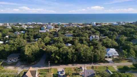 123 Yaupon Dr, Emerald Isle, NC 28594