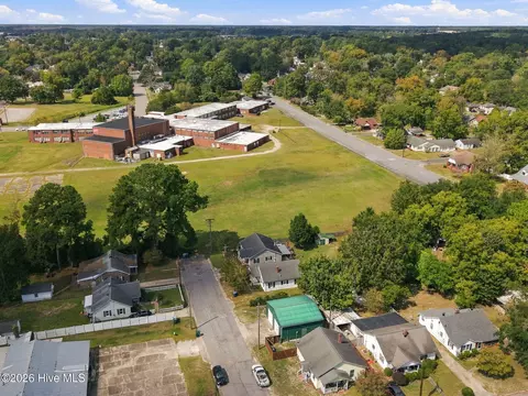 View/Area - 400 E 8th St, Washington, NC 27889 photo 7 of 7