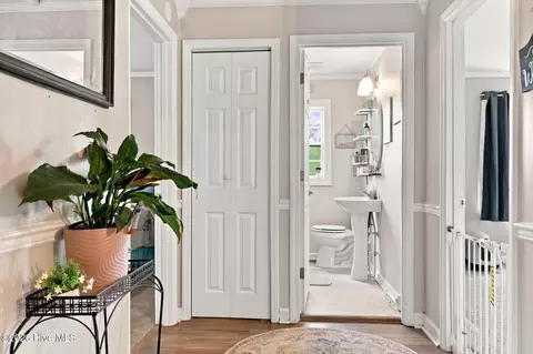 Entry Way - 400 E 8th St, Washington, NC 27889 photo 1 of 1