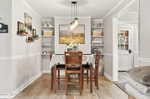 Dining - 400 E 8th St, Washington, NC 27889 photo 1 of 3