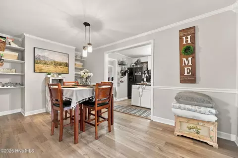 Dining - 400 E 8th St, Washington, NC 27889 photo 2 of 3
